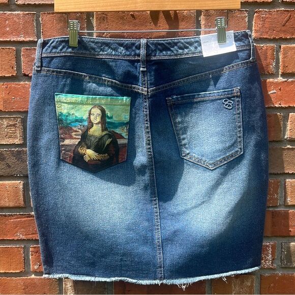 Jessica Simpson Dresses & Skirts - NWT Hand-painted Jessica Simpson Denim Skirt with Mona Lisa Pocket Size 30